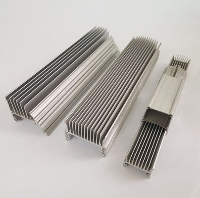 La protuberancia de aluminio de doblez de la aleación perfila el disipador de calor multiusos
