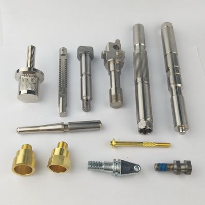 Servicios que trabajan a máquina multiusos de torneado de acero inoxidables de las piezas del CNC del coche