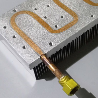 Disipador de calor electrónico IGBT del tubo de cobre de Enbeded para la refrigeración por agua