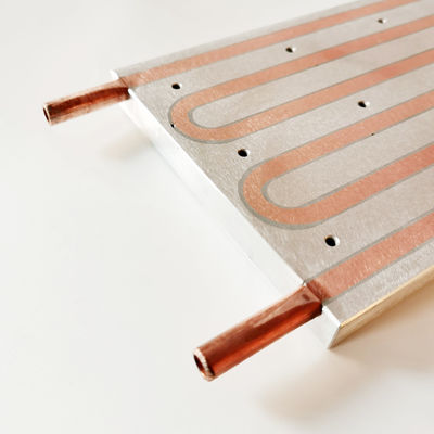Disipador de calor enfriado por líquido de pintura a prueba de herrumbre, enfriamiento frío estable de la electrónica de la placa