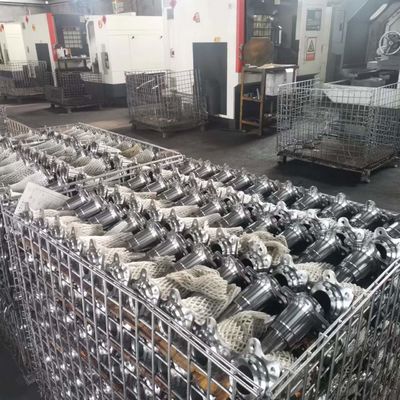 Remolque antioxidante de acero Axle Spindle, precisión de carbono de la ráfaga de la arena alta que forja piezas