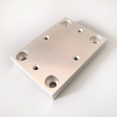 Corrosión anti de acero inoxidable de las piezas del CNC que muele multiusos